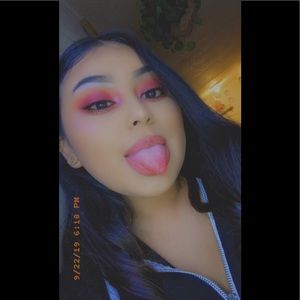 Meet your Posher, Katherine